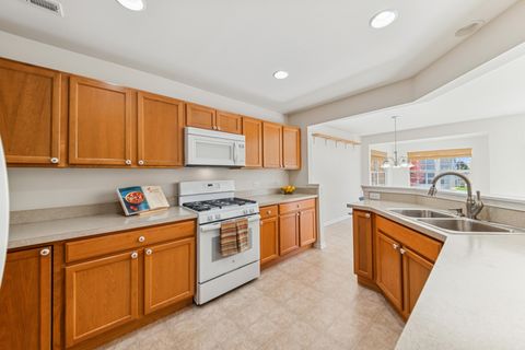 Tiny photo for 2920 Stoney Creek Drive, Elgin, IL 60124 (MLS # 12483876)