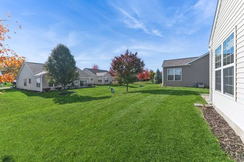 Tiny photo for 2920 Stoney Creek Drive, Elgin, IL 60124 (MLS # 12483876)
