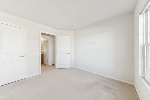 Tiny photo for 2920 Stoney Creek Drive, Elgin, IL 60124 (MLS # 12483876)