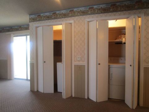 Tiny photo for 306 College Boulevard, Carmi, IL 62821 (MLS # 100000642)