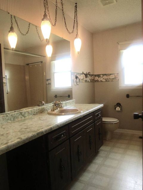 Tiny photo for 306 College Boulevard, Carmi, IL 62821 (MLS # 100000642)