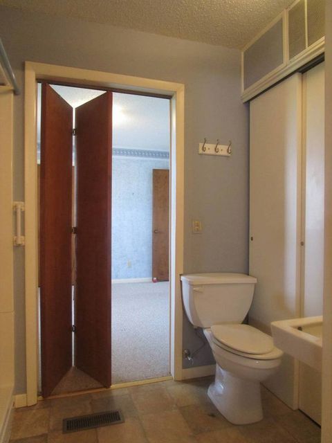 Tiny photo for 306 College Boulevard, Carmi, IL 62821 (MLS # 100000642)