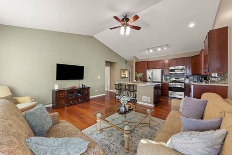 Tiny photo for 929 Fairmont Road, Pingree Grove, IL 60140 (MLS # 12487368)