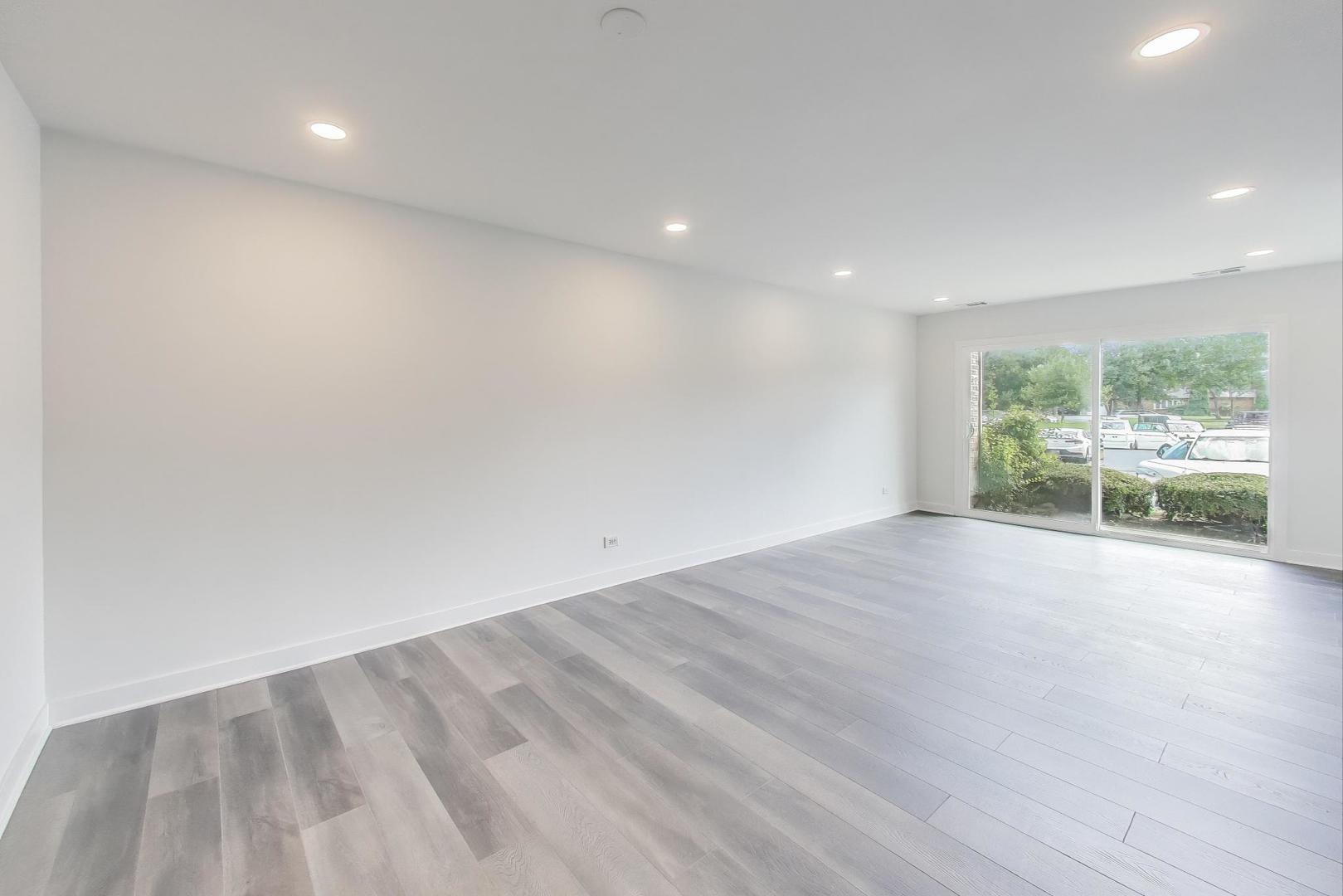 1400 N Elmhurst Road 106