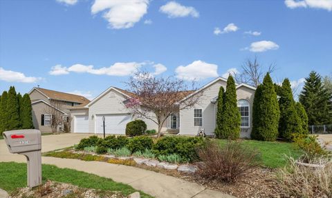 Tiny photo for 3004 Countrybend Lane, Champaign, IL 61822 (MLS # 12604797)