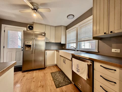 Tiny photo for 9210 S Trumbull Avenue, Evergreen Park, IL 60805 (MLS # 12661300)