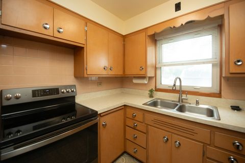 Tiny photo for 6404 28th Street, Berwyn, IL 60402 (MLS # 12416246)