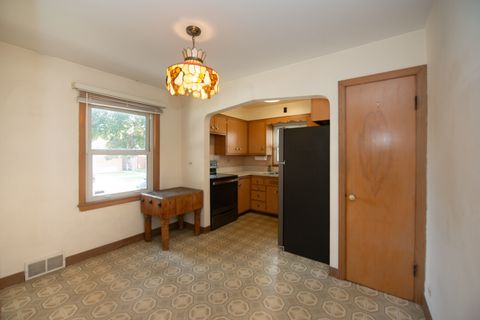 Tiny photo for 6404 28th Street, Berwyn, IL 60402 (MLS # 12416246)