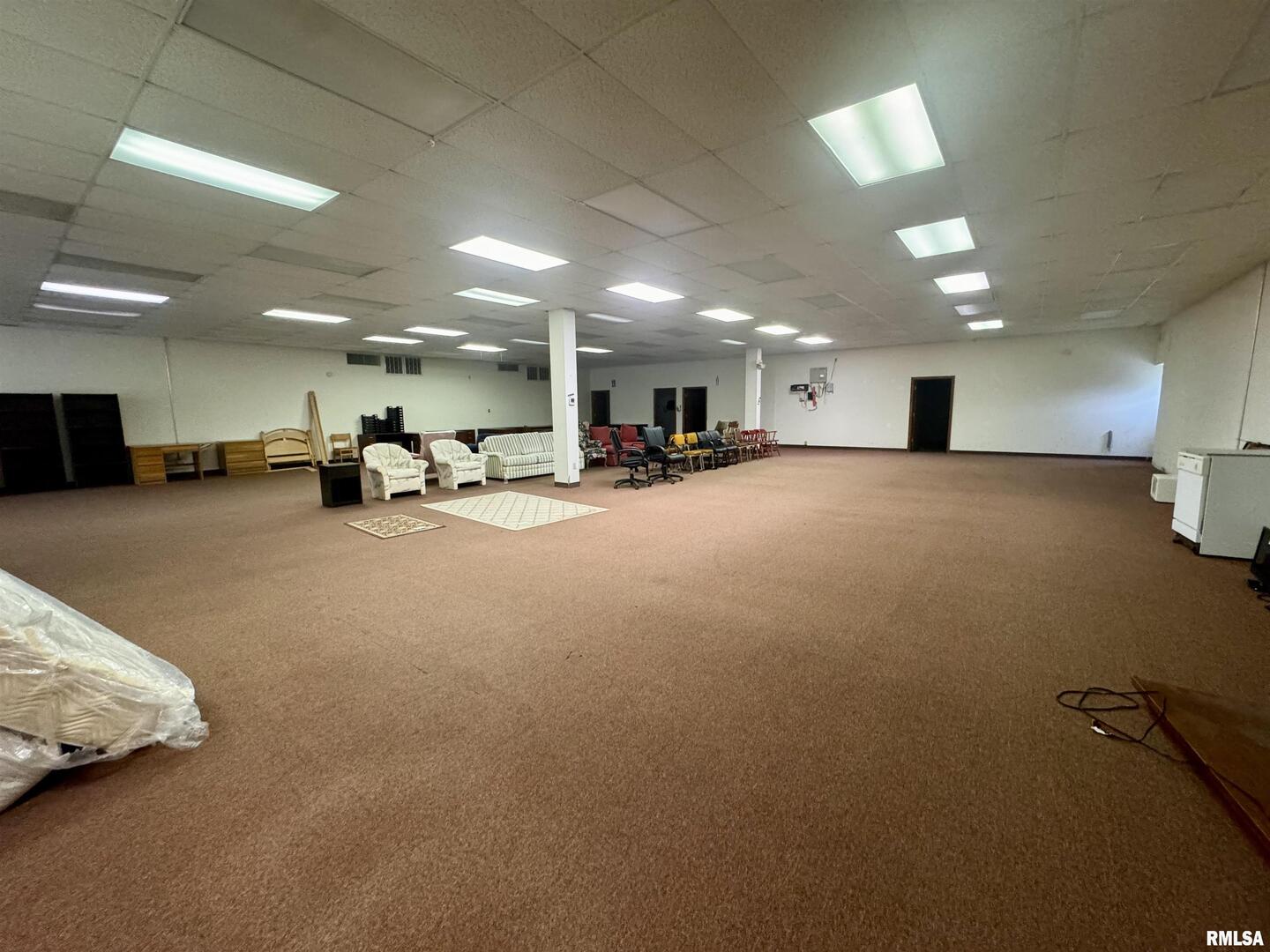 3907 W Ernestine Drive