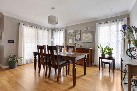 Tiny photo for 740 Fairview Lane, South Elgin, IL 60177 (MLS # 12520369)