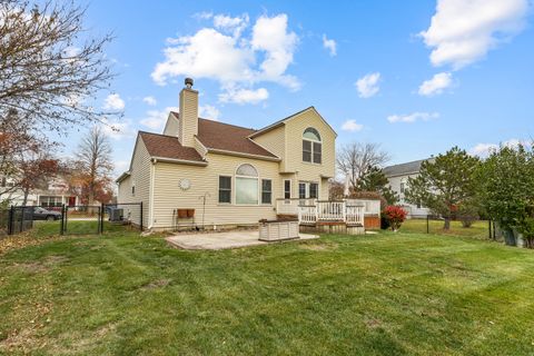 Tiny photo for 740 Fairview Lane, South Elgin, IL 60177 (MLS # 12520369)