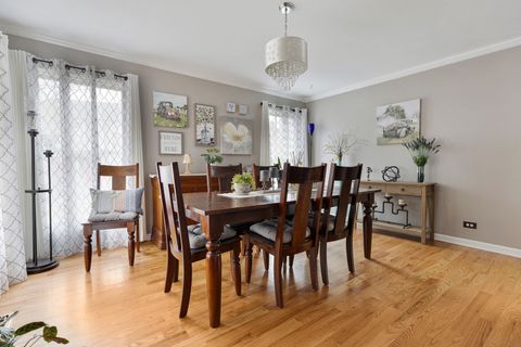 Tiny photo for 740 Fairview Lane, South Elgin, IL 60177 (MLS # 12520369)