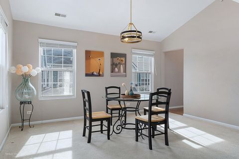 Tiny photo for 2244 S LINCOLN Street #312, Lombard, IL 60148 (MLS # 12508441)