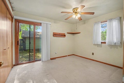 Tiny photo for 227 S 14th Street, Le Claire, IA 52753 (MLS # 12677125)