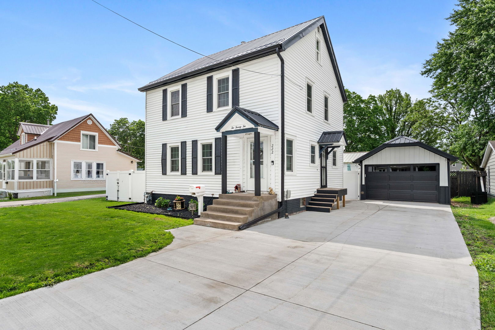 222 E Pearl Street