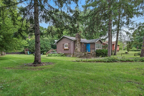 Photo of 27686 W Rowe Avenue, Spring Grove, IL 60081 (MLS # 12769652)