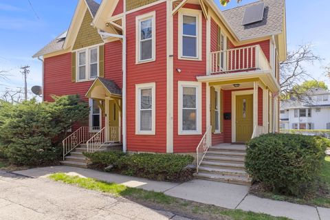 208 W Locust Street DeKalb IL 60115