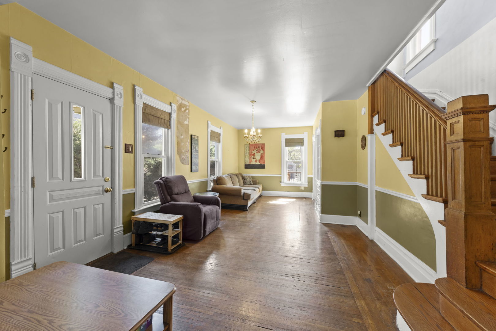208 W Locust Street