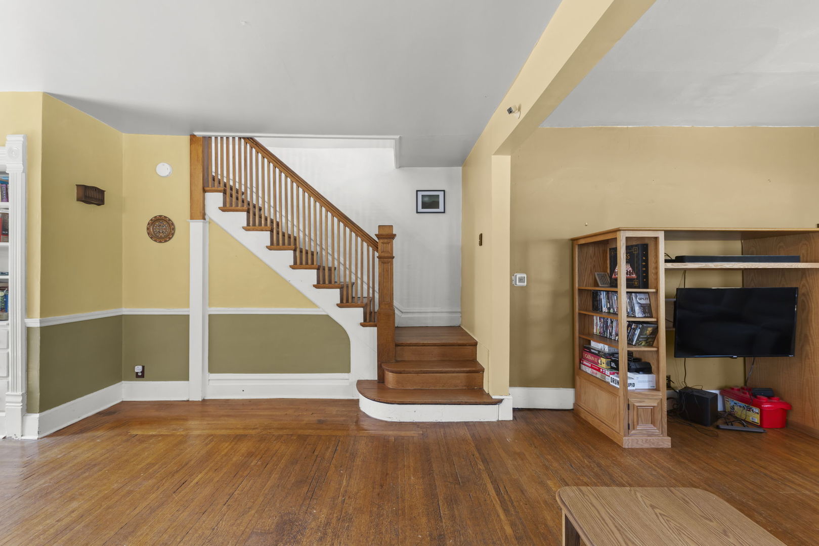 208 W Locust Street