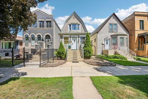 Photo of 3819 N Kilpatrick Avenue, Chicago, IL 60641 (MLS # 12668640)