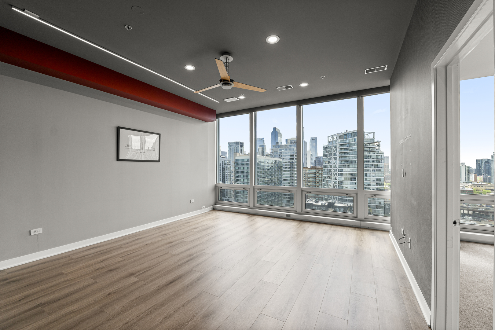 500 W Superior Street 1509