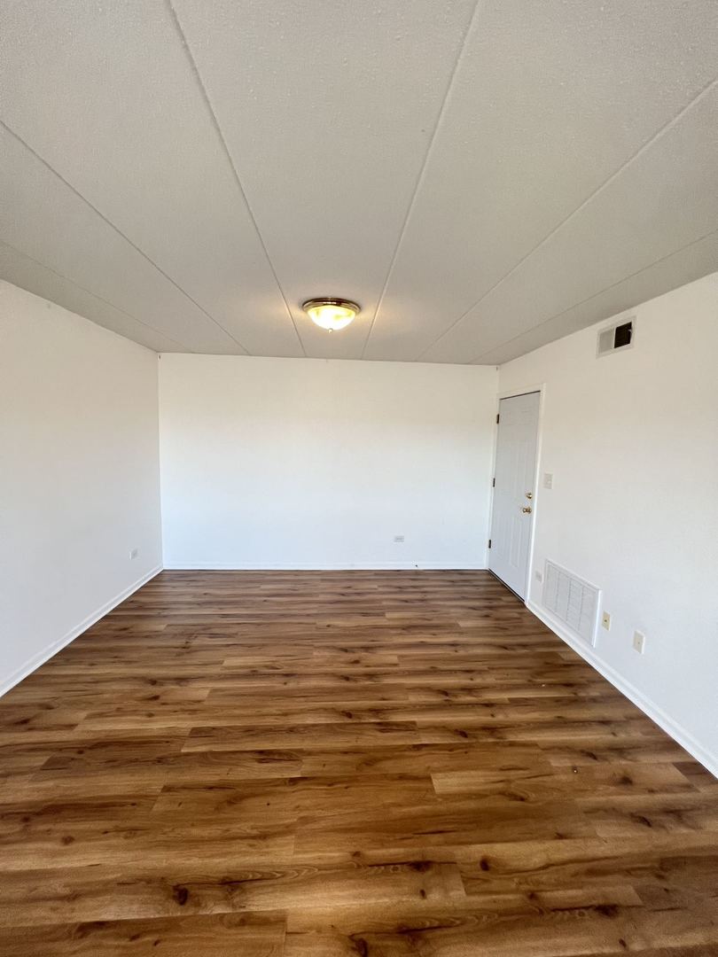 231 W 18th Street 5B