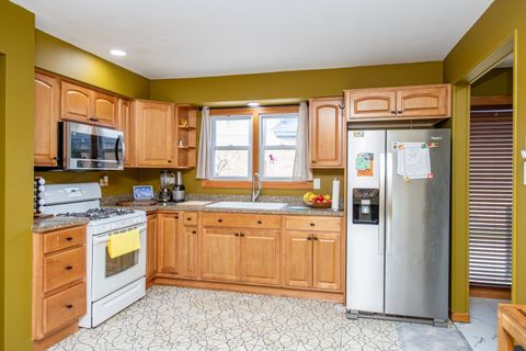 Tiny photo for 9342 Austin Avenue, Oak Lawn, IL 60453 (MLS # 12609714)