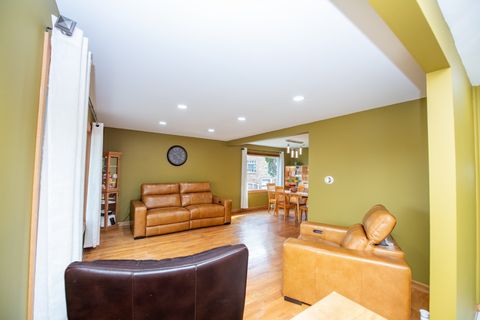 Tiny photo for 9342 Austin Avenue, Oak Lawn, IL 60453 (MLS # 12609714)