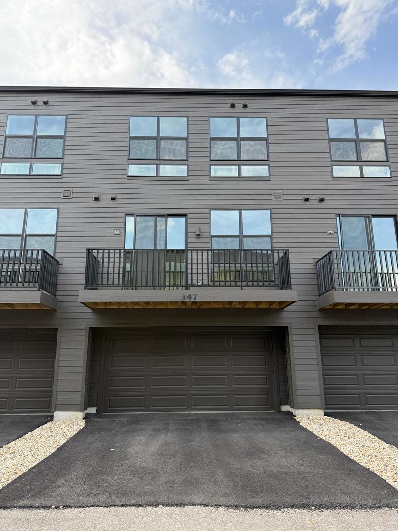 347 Summit Circle