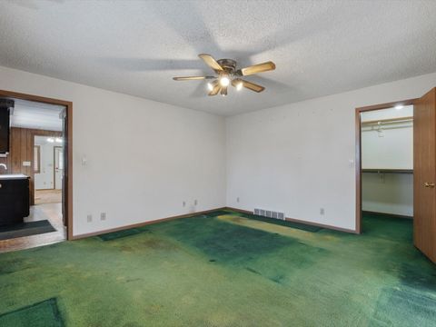 Tiny photo for 4220 18th Avenue, Moline, IL 61265 (MLS # 12587453)