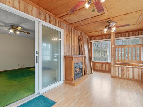 Tiny photo for 4220 18th Avenue, Moline, IL 61265 (MLS # 12587453)