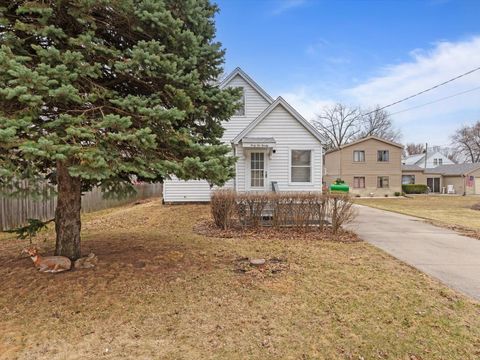 Tiny photo for 4220 18th Avenue, Moline, IL 61265 (MLS # 12587453)