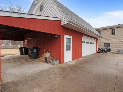 Tiny photo for 4220 18th Avenue, Moline, IL 61265 (MLS # 12587453)