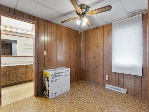 Tiny photo for 4220 18th Avenue, Moline, IL 61265 (MLS # 12587453)