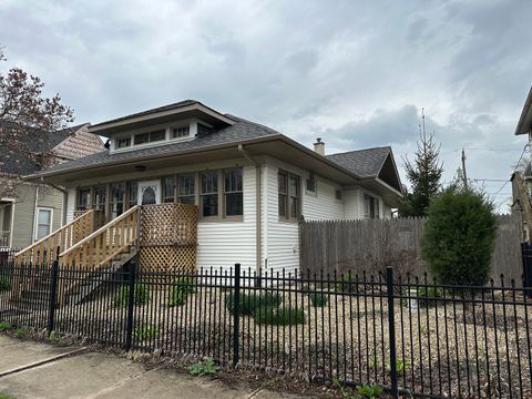 Tiny photo for 510 N Raynor Avenue, Joliet, IL 60435 (MLS # 12352453)