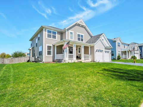 Tiny photo for 32 Catamaran Circle, Pingree Grove, IL 60140 (MLS # 12638044)