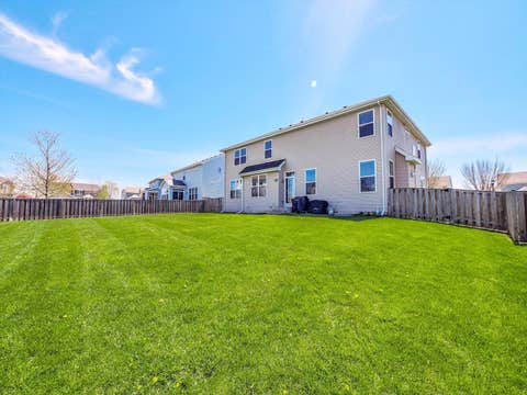 Tiny photo for 32 Catamaran Circle, Pingree Grove, IL 60140 (MLS # 12638044)