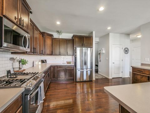 Tiny photo for 32 Catamaran Circle, Pingree Grove, IL 60140 (MLS # 12638044)