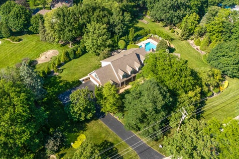 Tiny photo for 222 W Old Mill Road, Lake Forest, IL 60045 (MLS # 12725059)