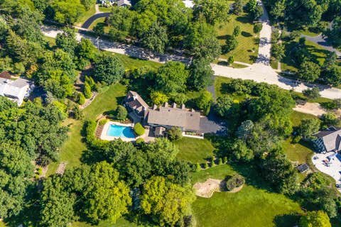 Tiny photo for 222 W Old Mill Road, Lake Forest, IL 60045 (MLS # 12725059)