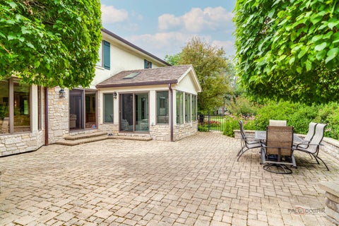 Tiny photo for 222 W Old Mill Road, Lake Forest, IL 60045 (MLS # 12725059)