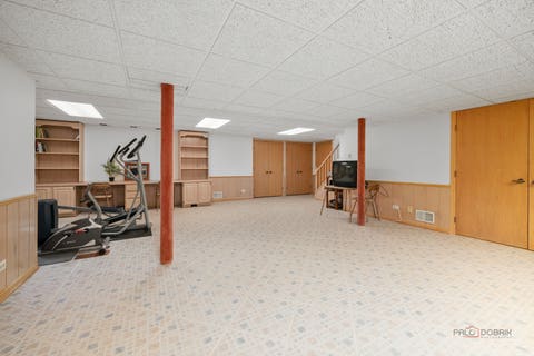 Tiny photo for 222 W Old Mill Road, Lake Forest, IL 60045 (MLS # 12725059)