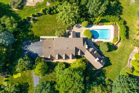 Tiny photo for 222 W Old Mill Road, Lake Forest, IL 60045 (MLS # 12725059)