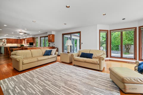 Tiny photo for 222 W Old Mill Road, Lake Forest, IL 60045 (MLS # 12725059)