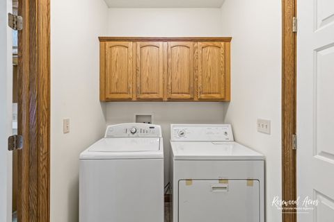 Tiny photo for 187 E Water Street, Kankakee, IL 60901 (MLS # 12461648)