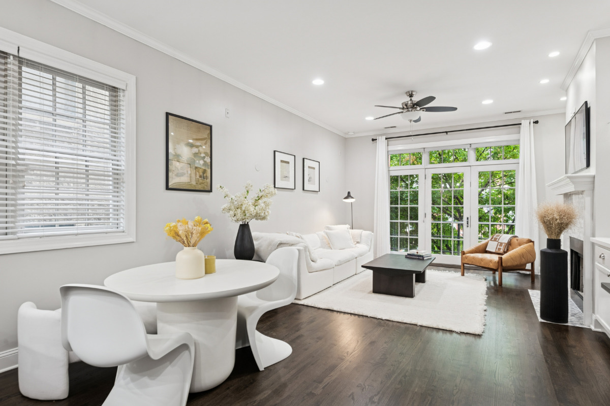 1931 N Damen Avenue 2S