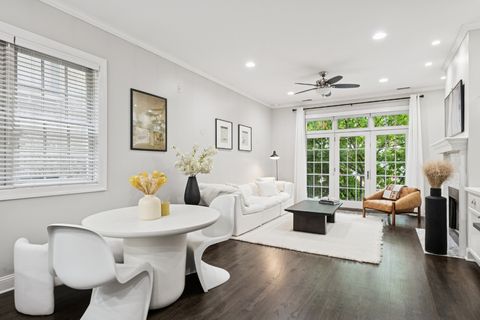 Tiny photo for 1931 N Damen Avenue #2S, Chicago, IL 60647 (MLS # 12477605)