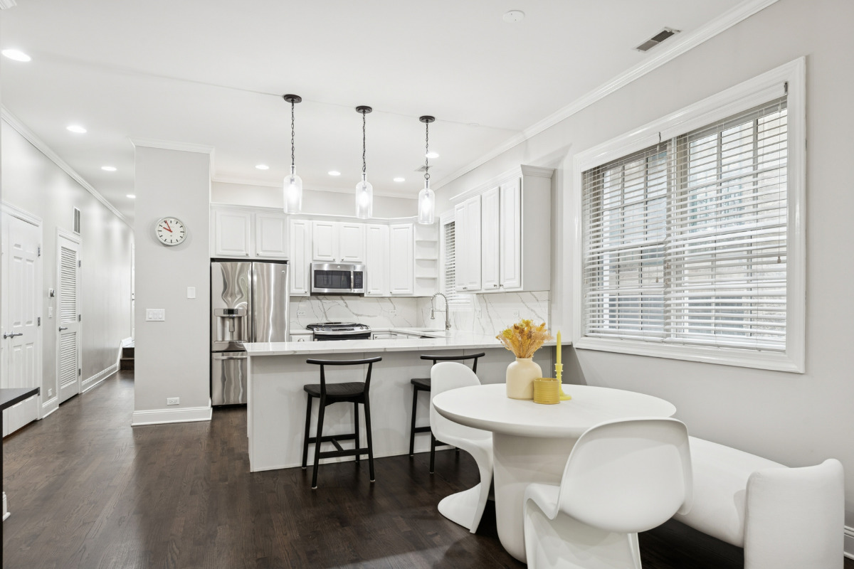 1931 N Damen Avenue 2S