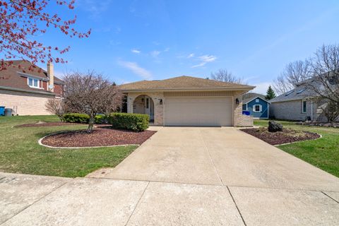 Photo of 16527 Orange Avenue, Orland Park, IL 60467 (MLS # 12606485)