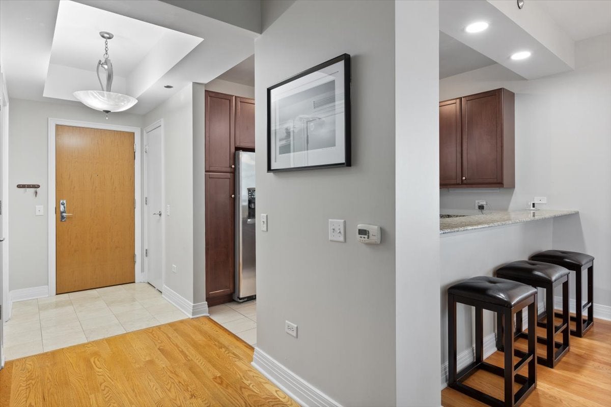 600 N Lake Shore Drive 1110
